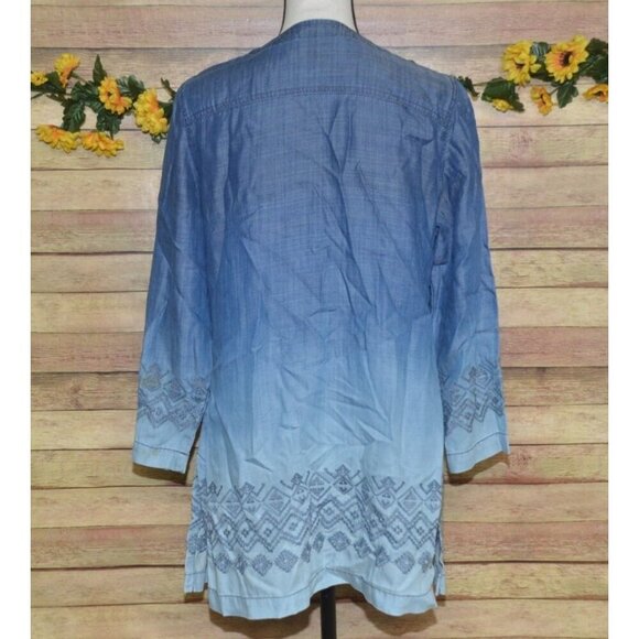 Chico's 1 Blue Ombre Open Front Chambray Shacket Jacket Size M 8 Pockets - Picture 10 of 13